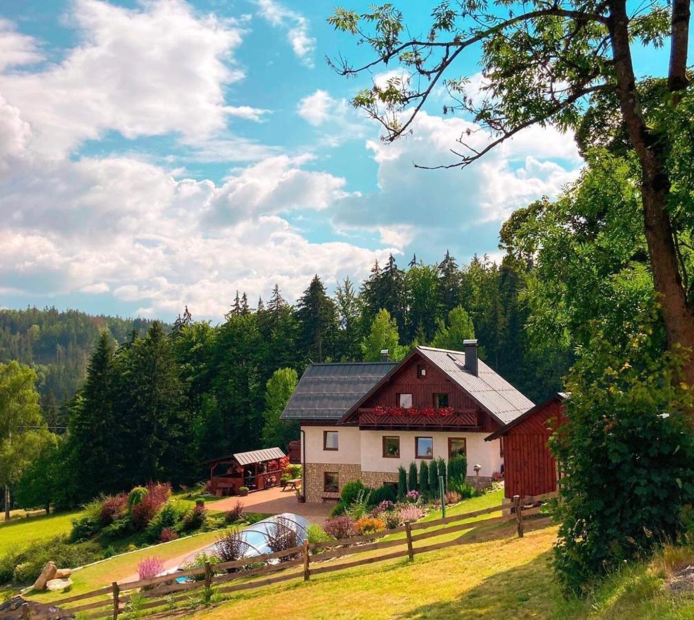 Na Planyrce Hotel Paseky nad Jizerou Kültér fotó